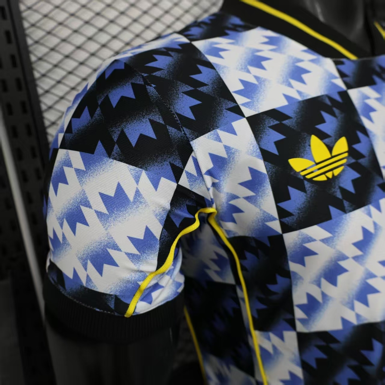 POLERA DE SALIDA MANCHESTER UNITED 25/26 VERSIÓN JUGADOR - Imagen 5