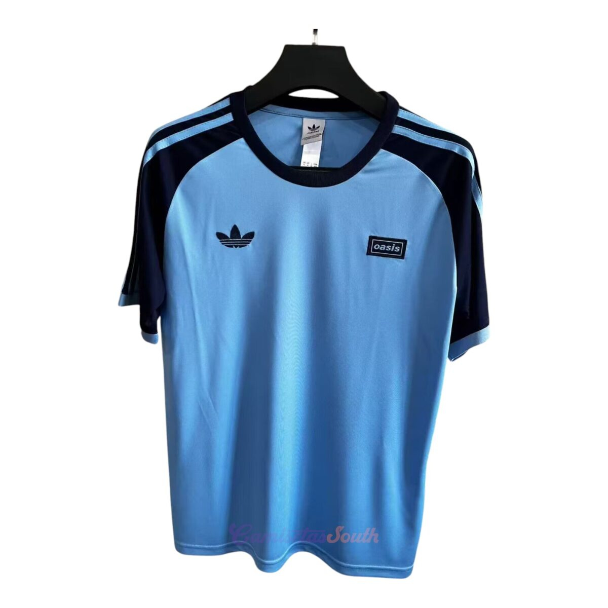 POLERA ADIDAS x OASIS VERSIÓN FAN