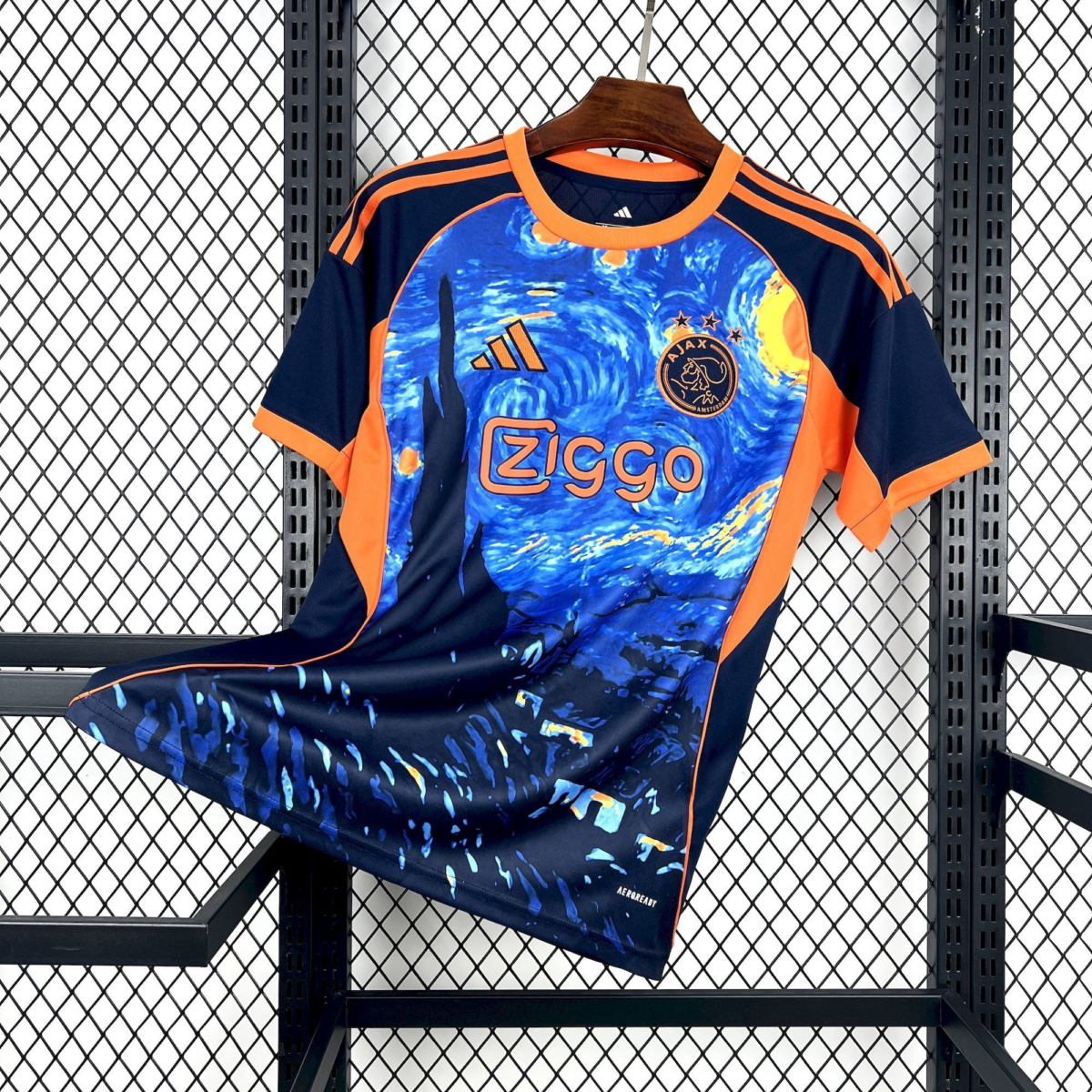 CAMISETA CONCEPTO AJAX 25/26 VERSIÓN FAN