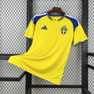CAMISETA PRIMERA EQUIPACIÓN SUECIA 2026 VERSIÓN FAN