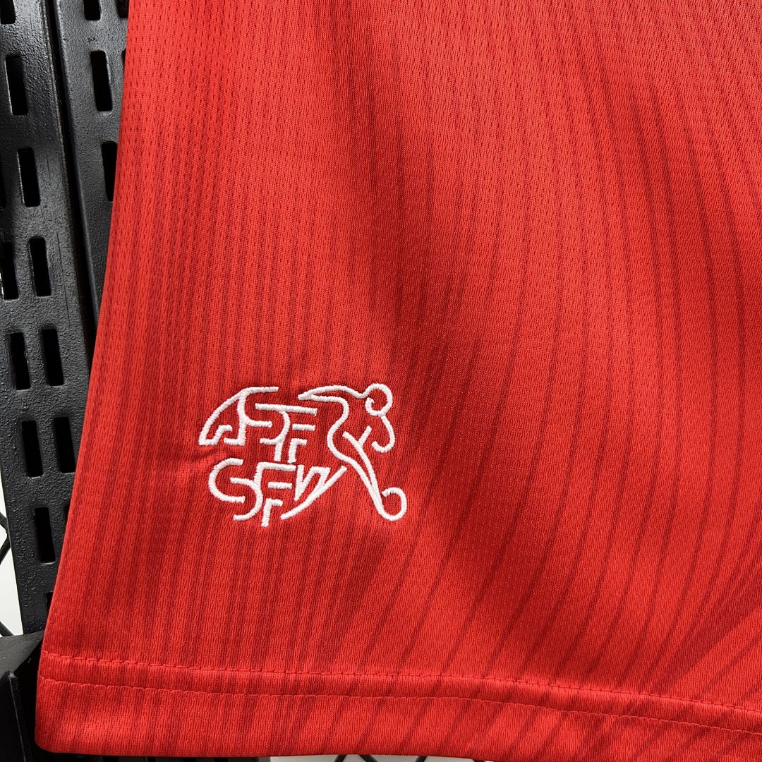 SHORTS PRIMERA EQUIPACIÓN SUIZA 2026 - Imagen 2