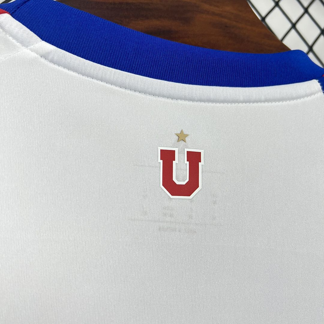 CAMISETA SEGUNDA EQUIPACIÓN U. DE CHILE 2026 VERSIÓN FAN - Imagen 9