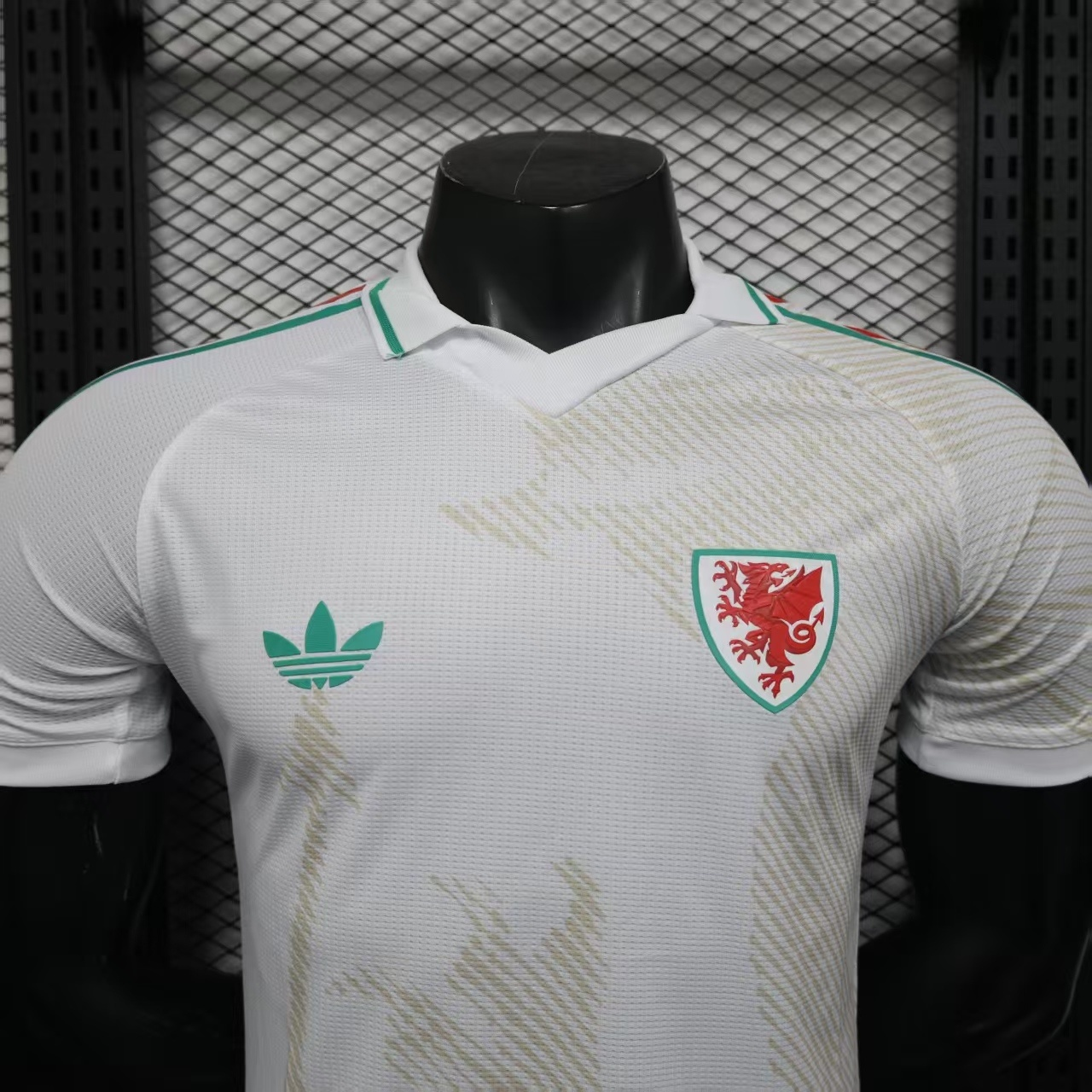 CAMISETA SEGUNDA EQUIPACIÓN GALES 2026 VERSIÓN JUGADOR - Imagen 2