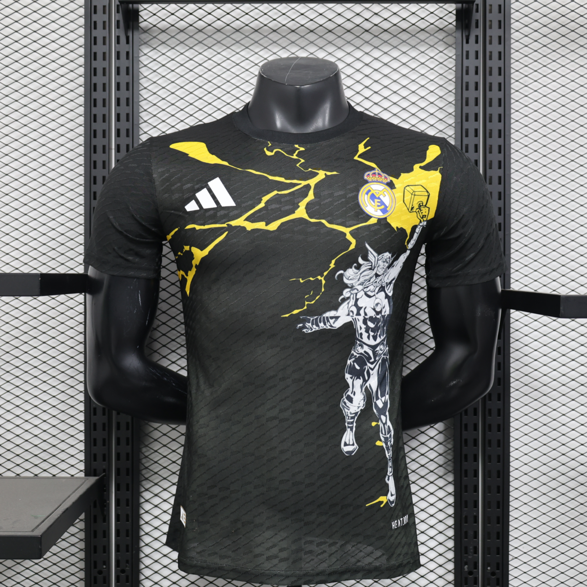 CAMISETA EDICIÓN ESPECIAL MARVEL x REAL MADRID 25/26 VERSIÓN JUGADOR