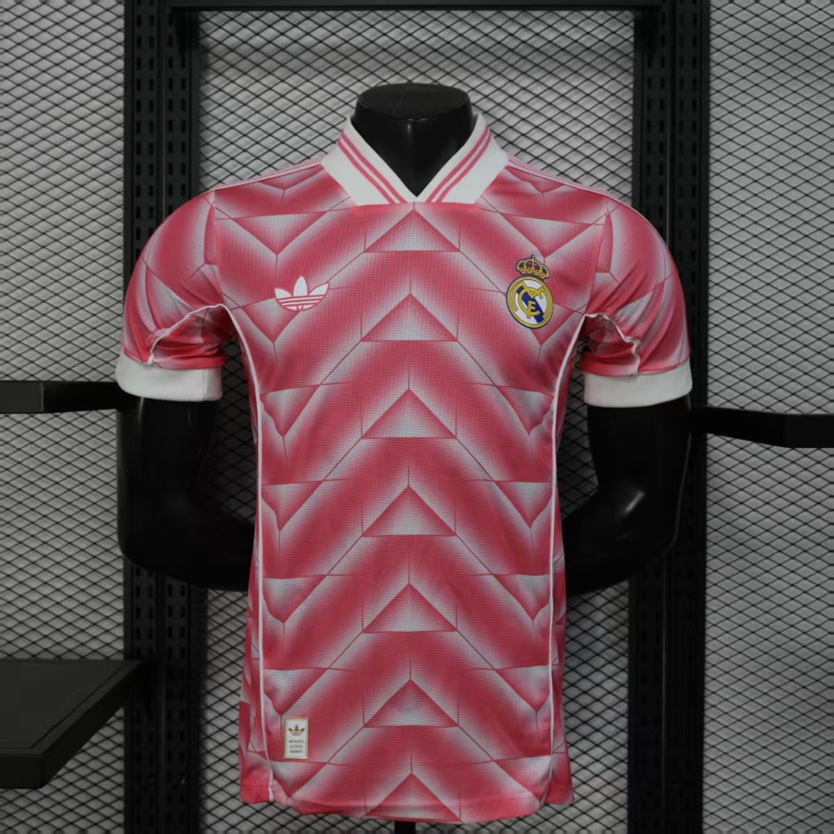 POLERA DE SALIDA REAL MADRID 25/26 VERSIÓN JUGADOR