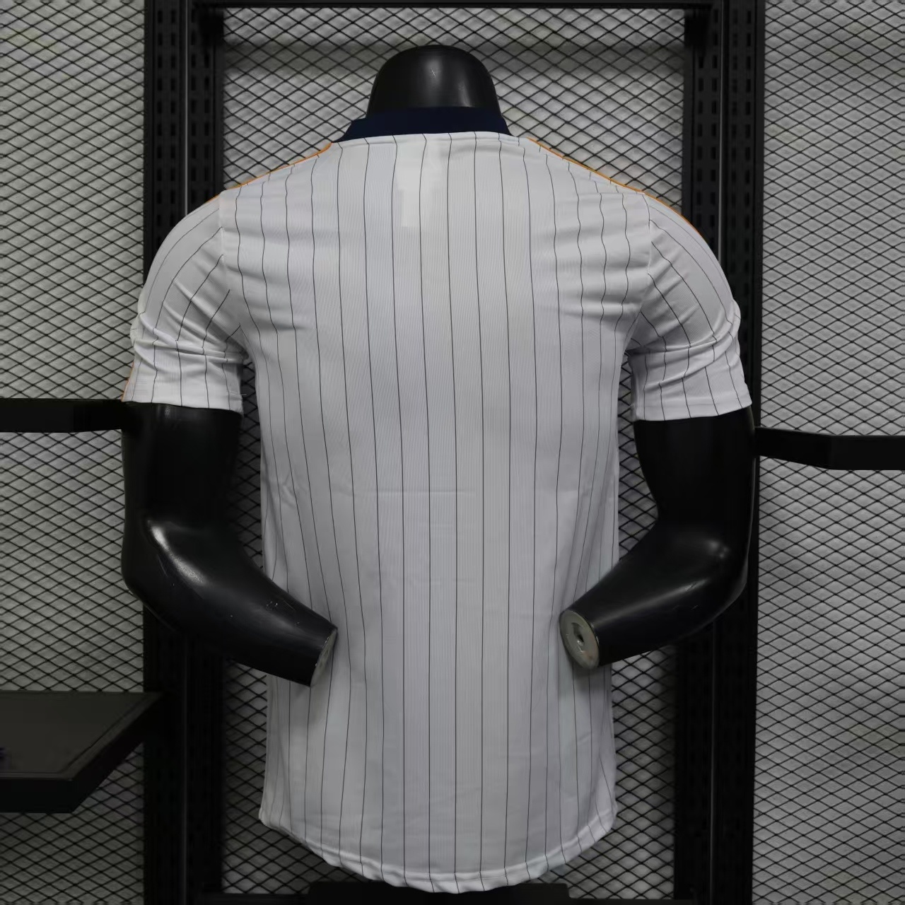 POLERA DE SALIDA AS ROMA 25/26 VERSIÓN JUGADOR - Imagen 8