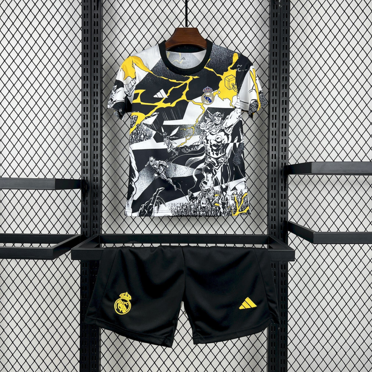 CAMISETA EDICIÓN ESPECIAL MARVEL x REAL MADRID 25/26 VERSIÓN INFANTIL