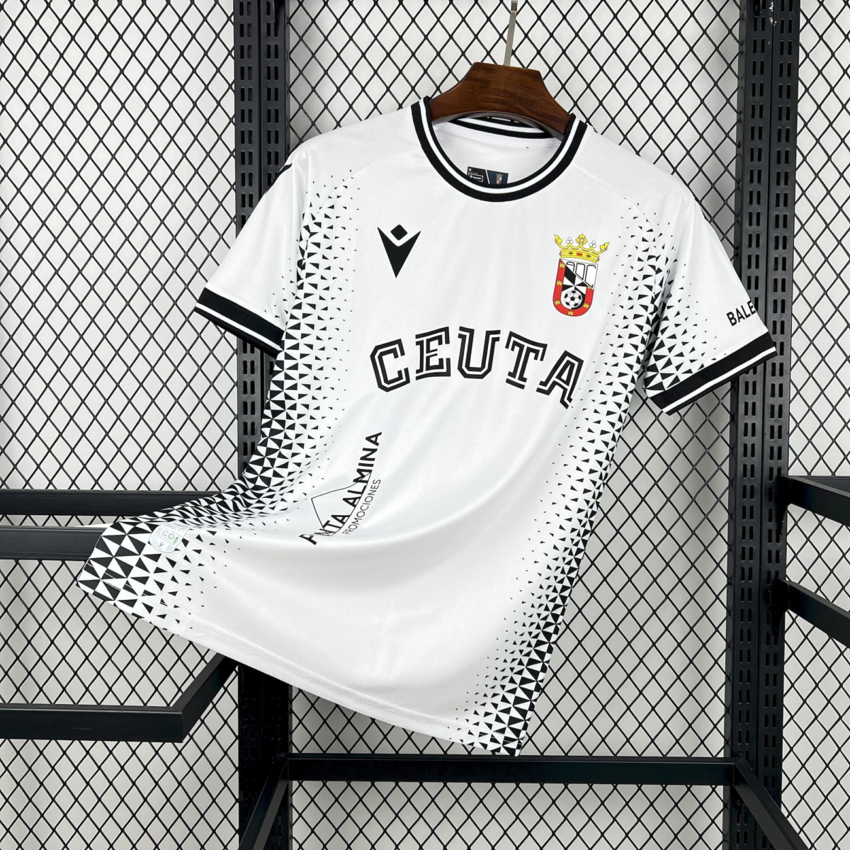CAMISETA PRIMERA EQUIPACIÓN AD CEUTA 25/26 VERSIÓN FAN