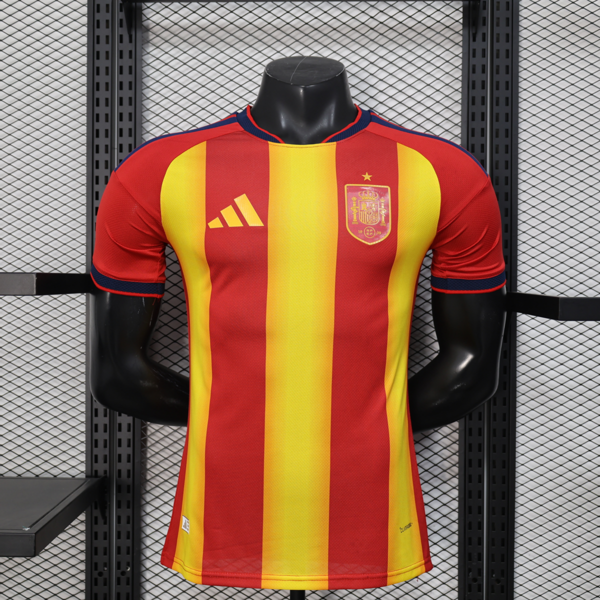 CAMISETA CONCEPTO ESPAÑA VERSIÓN JUGADOR