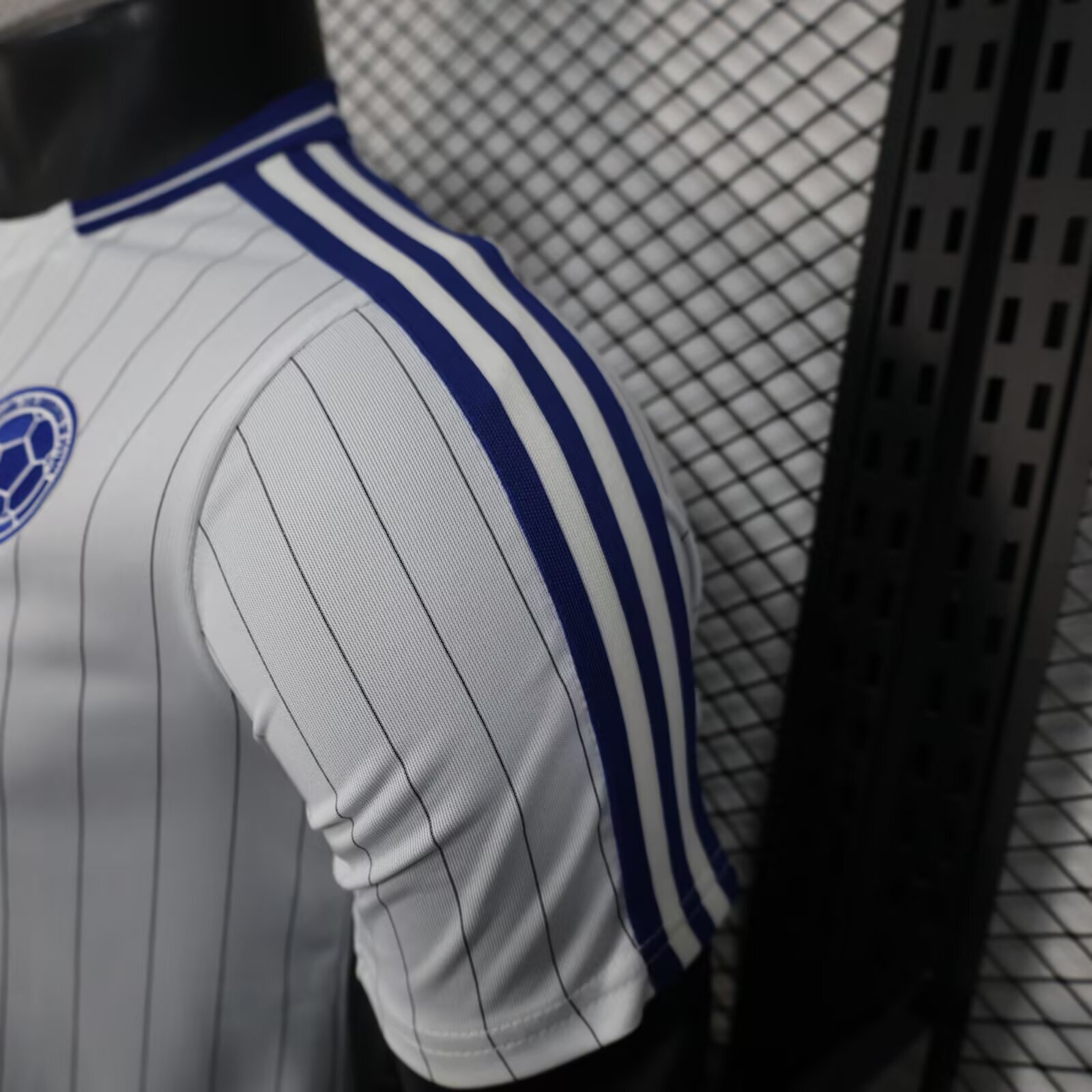 POLERA DE SALIDA COLOMBIA 2026 VERSIÓN JUGADOR - Imagen 6