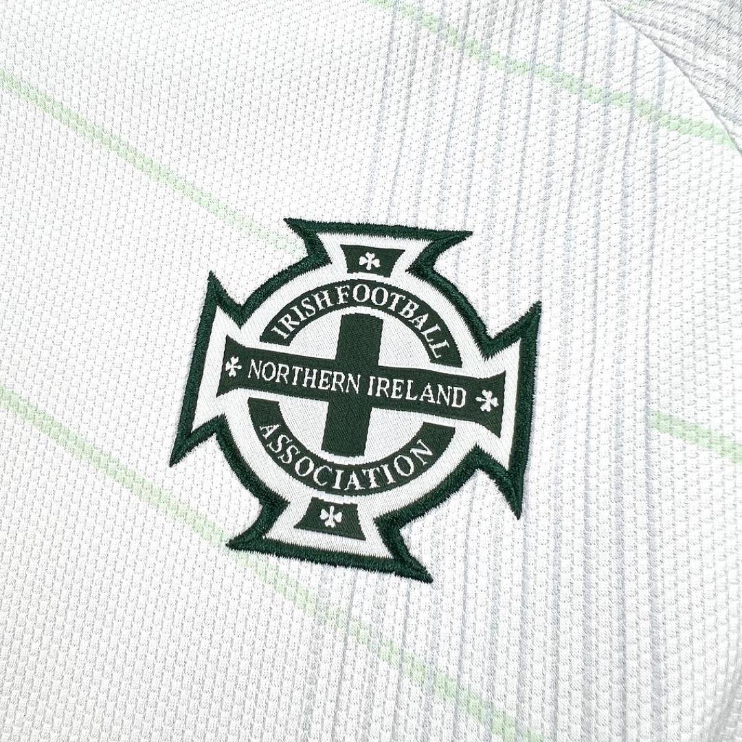 CAMISETA SEGUNDA EQUIPACIÓN IRLANDA DEL NORTE 2026 VERSIÓN FAN - Imagen 4