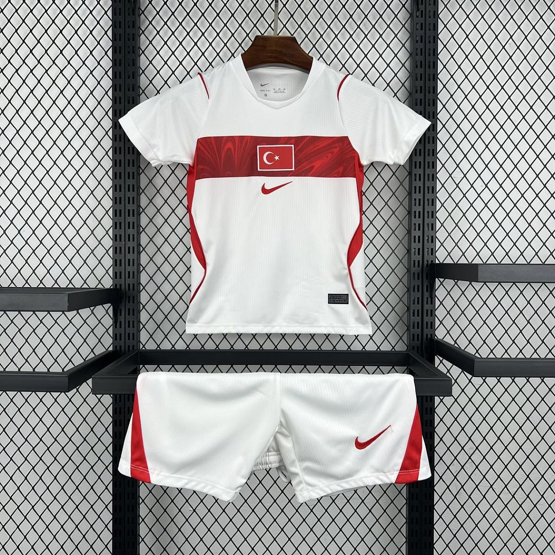 CAMISETA PRIMERA EQUIPACIÓN TURQUÍA 2026 VERSIÓN INFANTIL