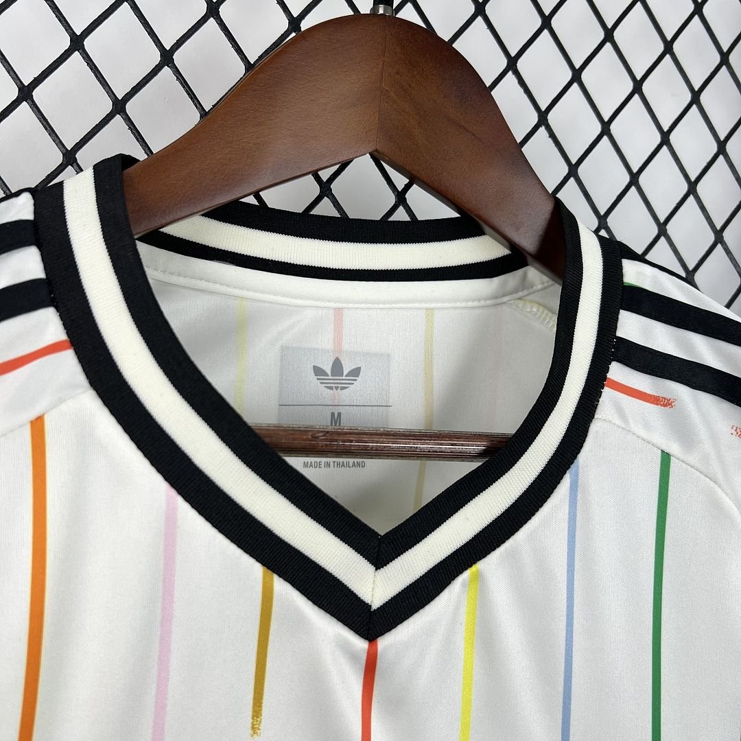 CAMISETA SEGUNDA EQUIPACIÓN JAPÓN 2026 VERSIÓN FEMENINA - Imagen 5