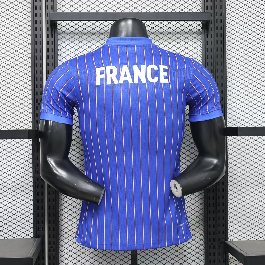 CAMISETA ENTRENAMIENTO FRANCIA x JACQUEMUS 2026 VERSIÓN JUGADOR - Imagen 8