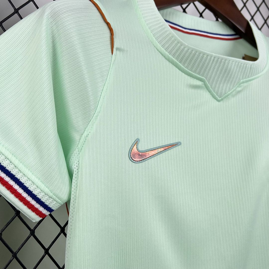 CAMISETA SEGUNDA EQUIPACIÓN FRANCIA 2026 VERSIÓN FEMENINA - Imagen 3