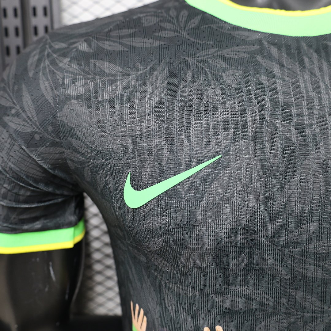 CAMISETA CONCEPTO BRASIL VERSIÓN JUGADOR - Imagen 3