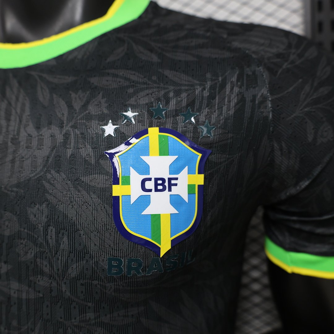 CAMISETA CONCEPTO BRASIL VERSIÓN JUGADOR - Imagen 4