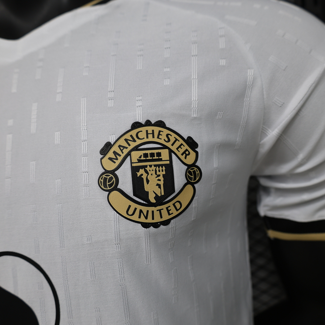 CAMISETA CONCEPTO MANCHESTER UNITED 2026/27 VERSIÓN JUGADOR - Imagen 3