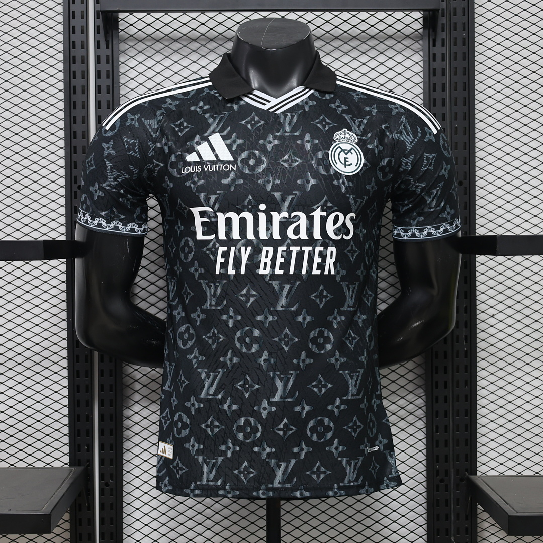 CAMISETA CONCEPTO REAL MADRID 2026/27 VERSIÓN JUGADOR