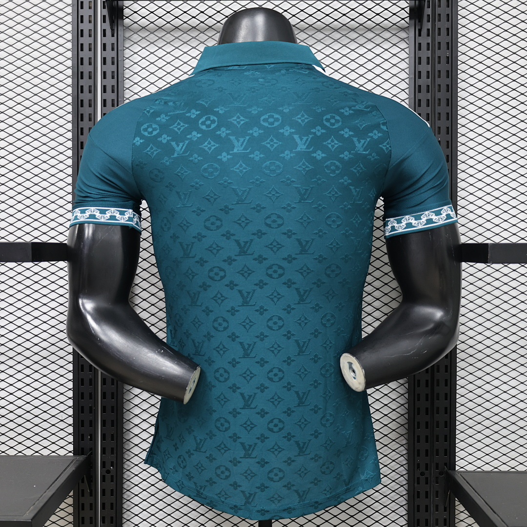 CAMISETA CONCEPTO REAL MADRID 2026/27 VERSIÓN JUGADOR - Imagen 9