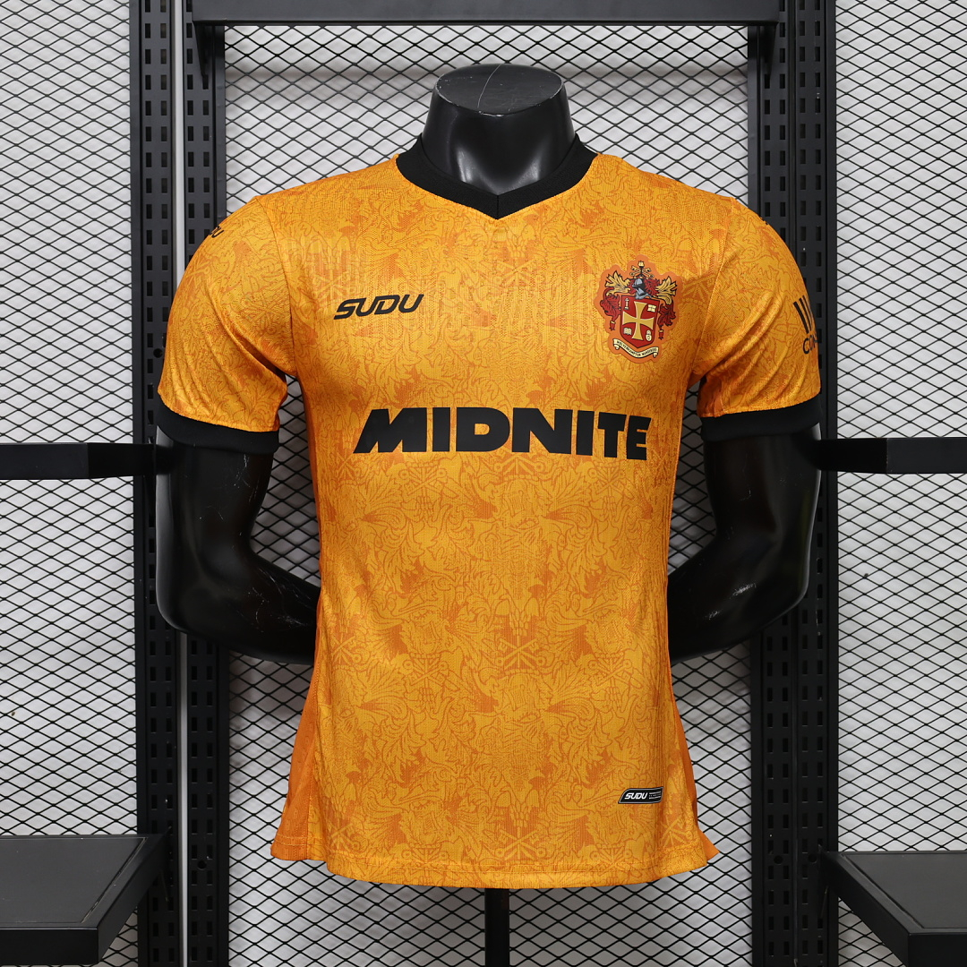 CAMISETA PRIMERA EQUIPACIÓN WOLVERHAMPTON 2026/27 VERSIÓN JUGADOR