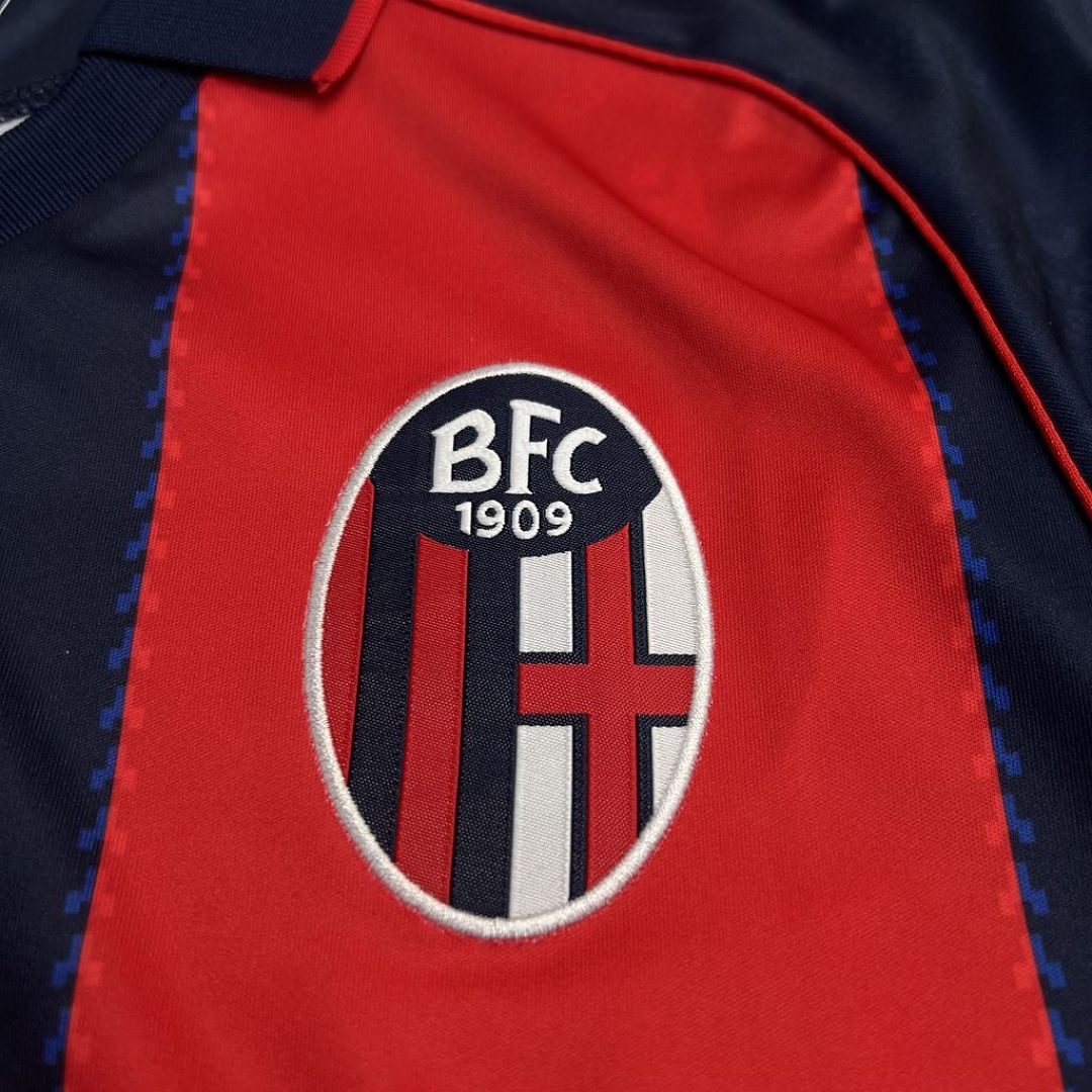 CAMISETA PRIMERA EQUIPACIÓN BOLOGNA FC 2026/27 VERSIÓN FAN - Imagen 3