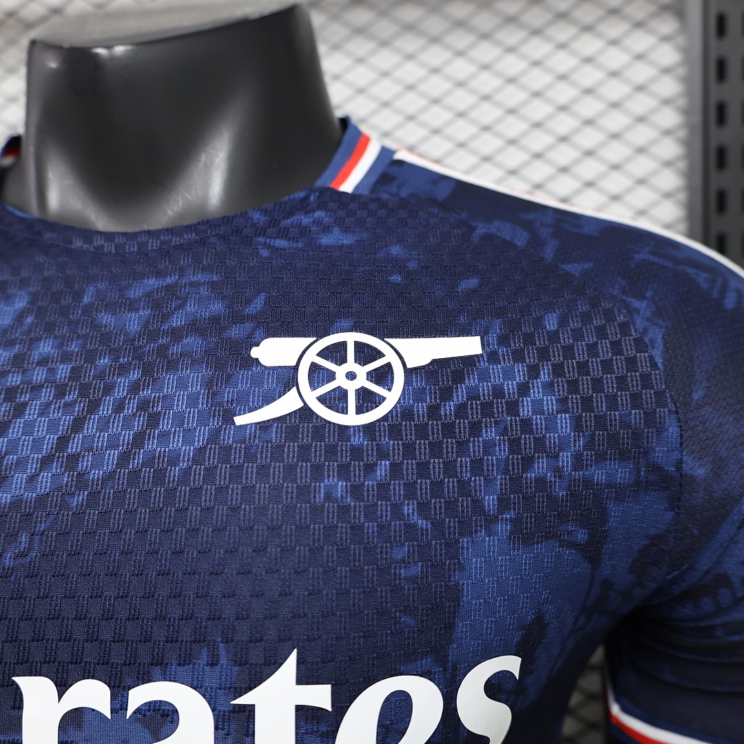 CAMISETA CONCEPTO ARSENAL 2026/27 VERSIÓN JUGADOR - Imagen 4