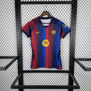 CAMISETA PRIMERA EQUIPACIÓN BARCELONA 2026/27 VERSIÓN FEMENINA
