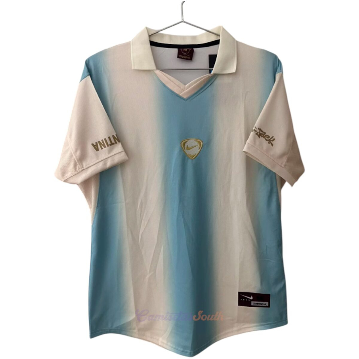CAMISETA ARGENTINA NIKE TOTAL 90 x CACTUS JACK TRAVIS SCOTT 2026 VERSIÓN FAN