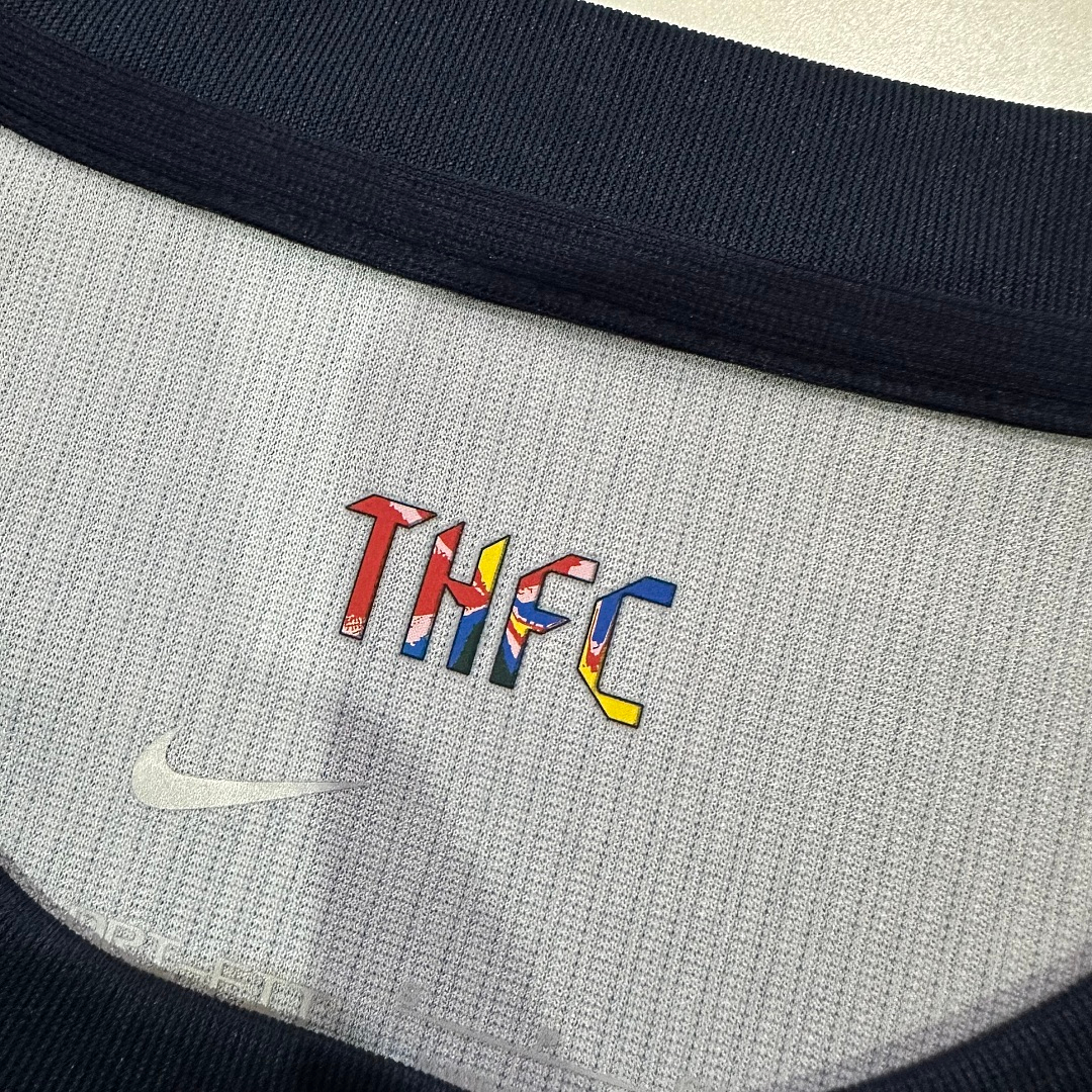 CAMISETA SEGUNDA EQUIPACIÓN TOTTENHAM 2026/27 VERSIÓN FAN - Imagen 4