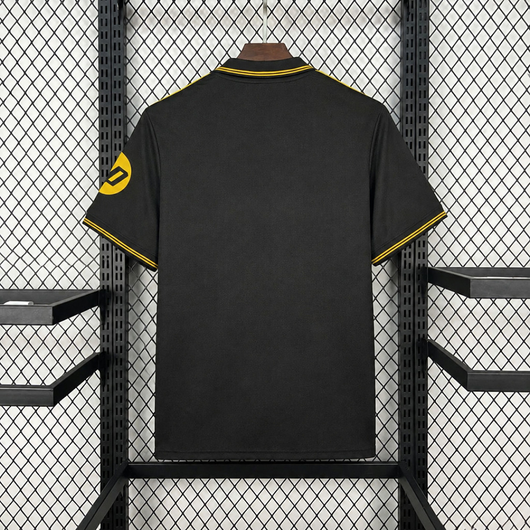 CAMISETA CONCEPTO REAL MADRID VERSIÓN FAN - Imagen 2