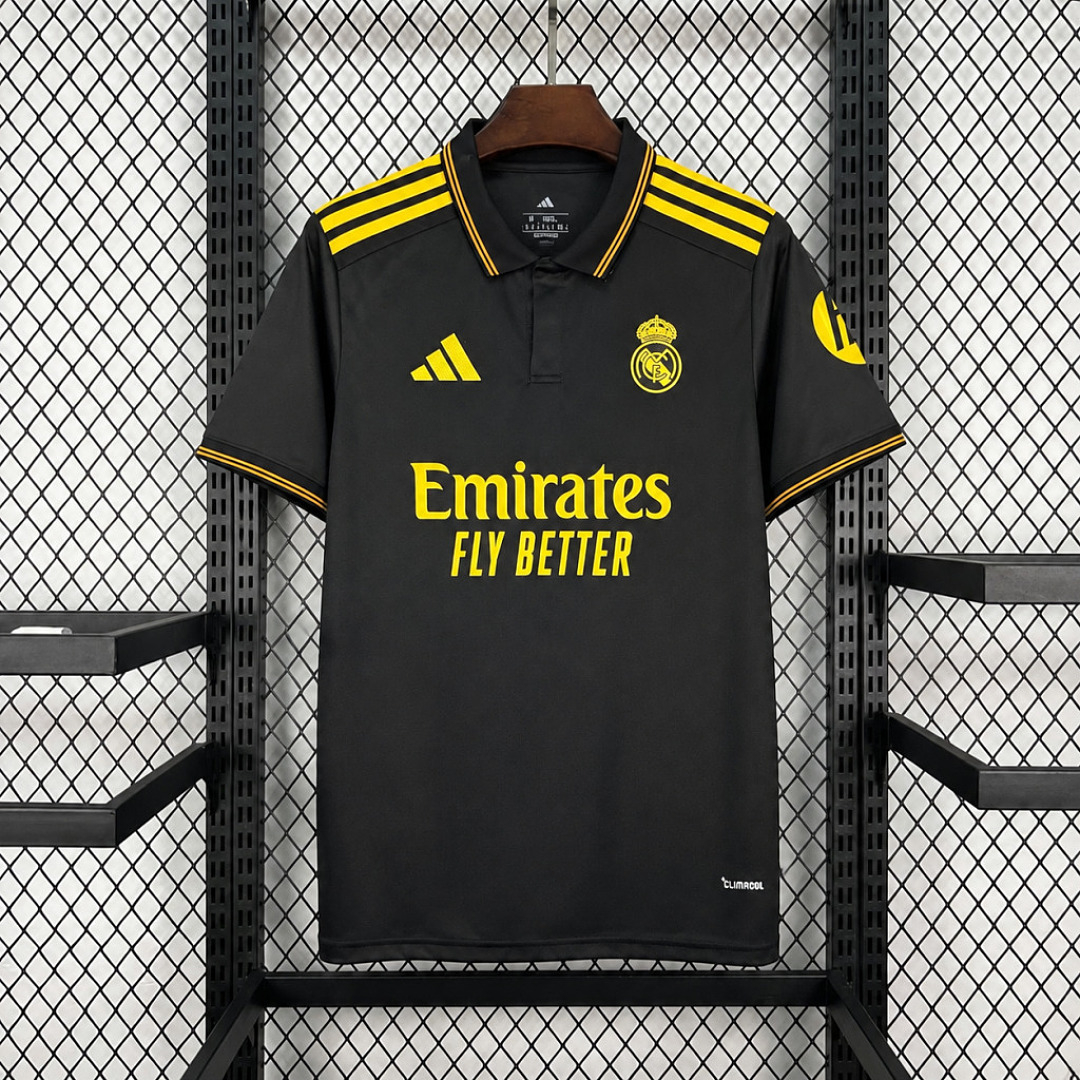 CAMISETA CONCEPTO REAL MADRID VERSIÓN FAN