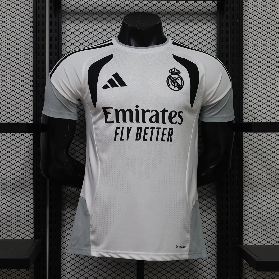 CAMISETA ENTRENAMIENTO REAL MADRID 2026/27 VERSIÓN JUGADOR