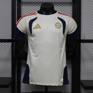 CAMISETA ENTRENAMIENTO BAYERN MUNICH 2026/27 VERSIÓN JUGADOR