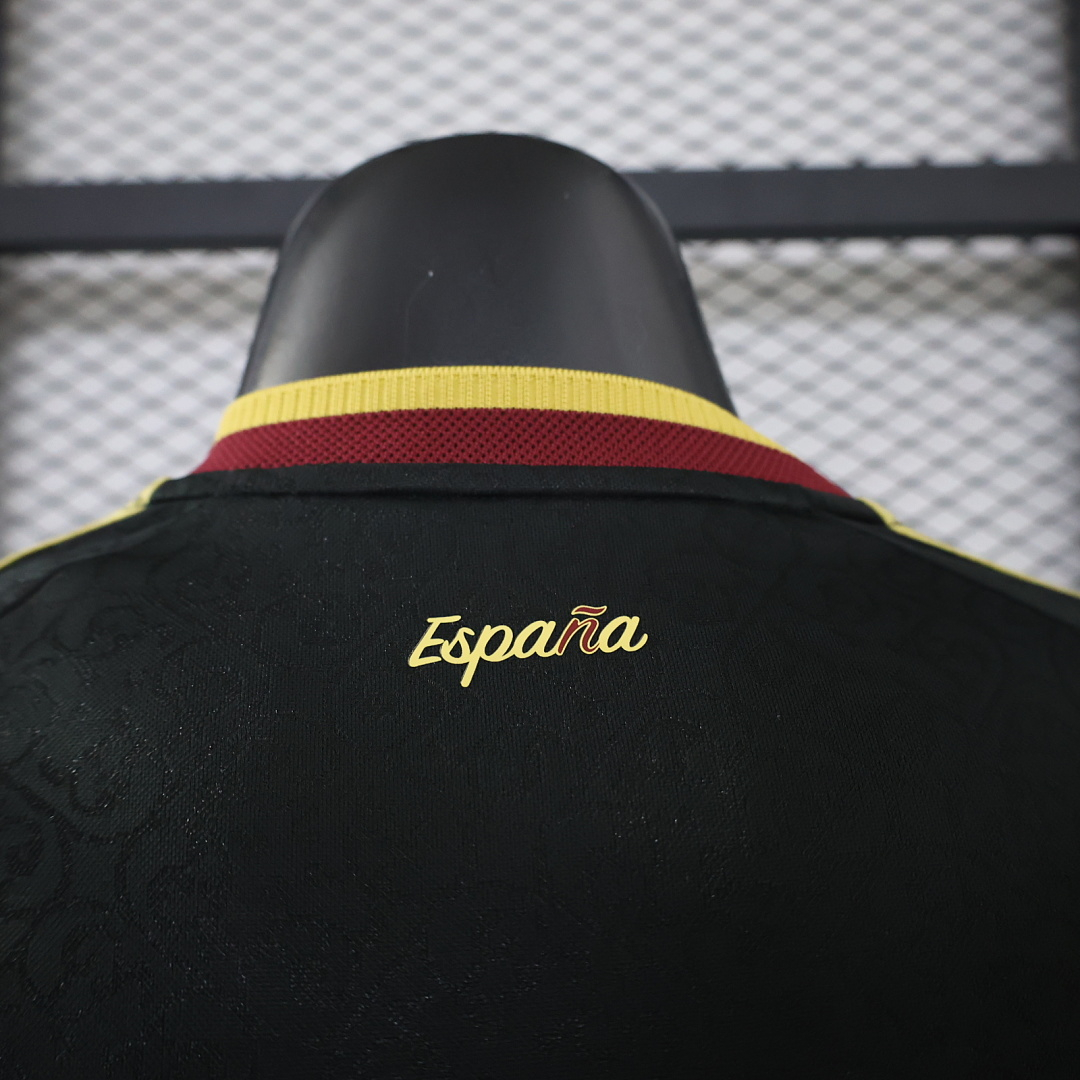 CAMISETA CONCEPTO ESPAÑA VERSIÓN JUGADOR - Imagen 11