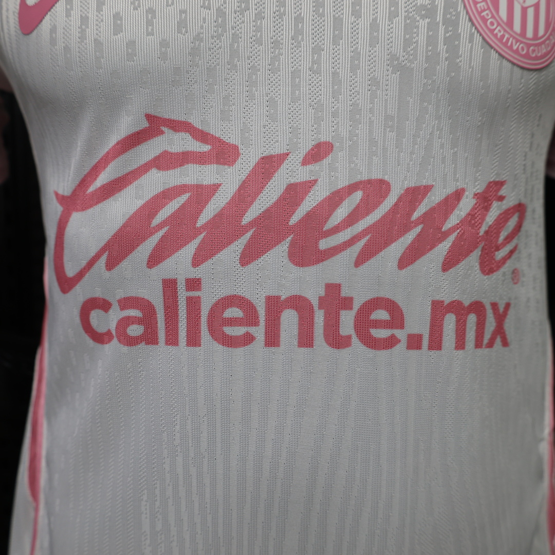 CAMISETA CONCEPTO CHIVAS VERSIÓN JUGADOR - Imagen 6
