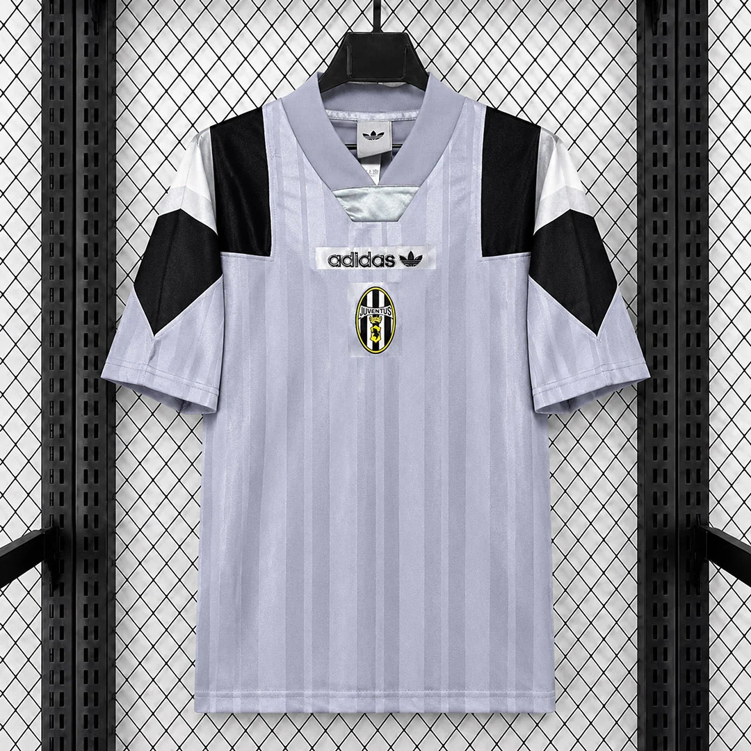 POLERA DE SALIDA EQT JUVENTUS 2026/27 VERSIÓN FAN