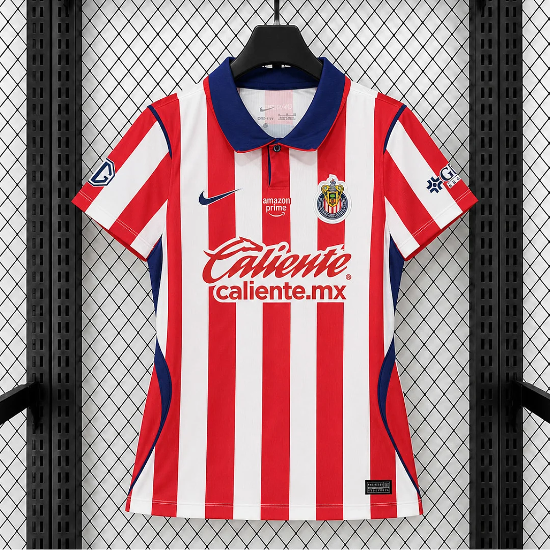 CAMISETA PRIMERA EQUIPACIÓN CHIVAS 2026/27 VERSIÓN FEMENINA