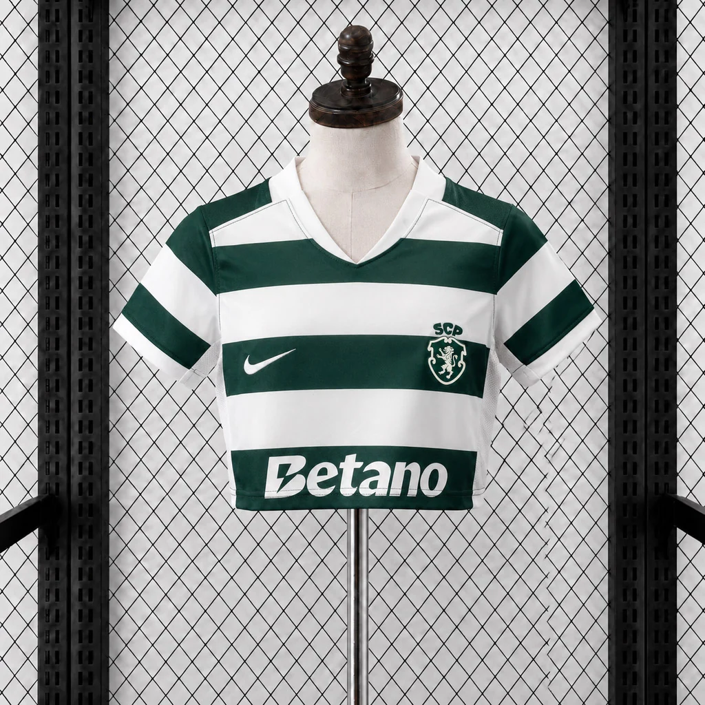 CAMISETA PRIMERA EQUIPACIÓN SPORTING CP 2026 VERSIÓN CROPPED TOP